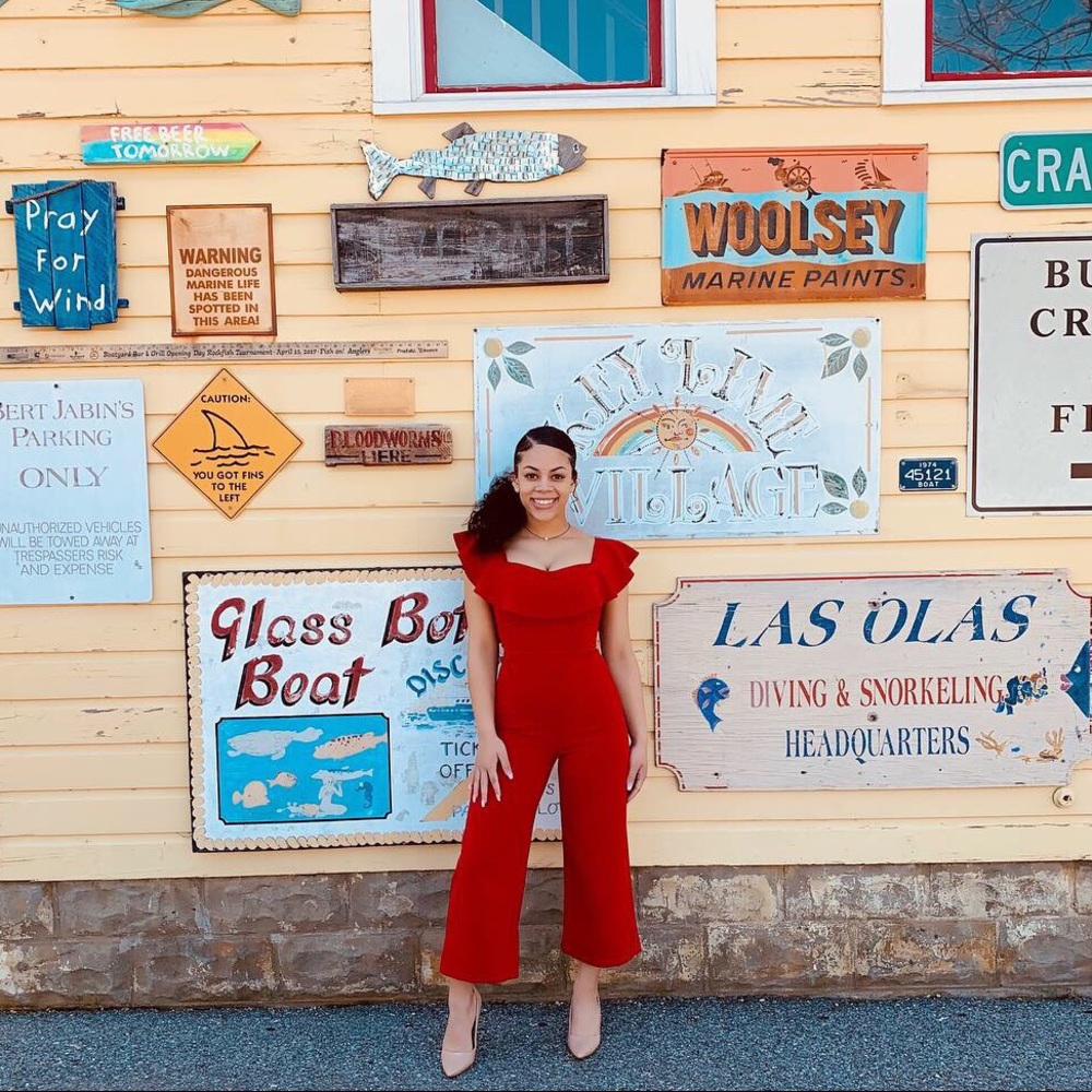 Red sexy H&M  romper. Perfect for any occasion!